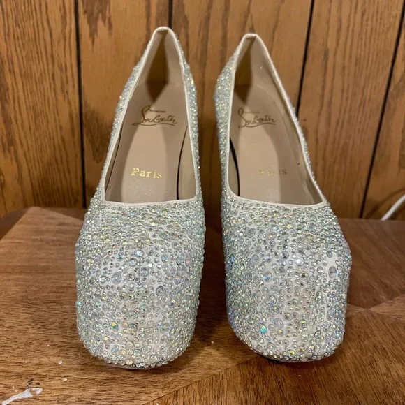 Christian Louboutin Embellished Daffodil Pumps Made in Italy-Size 39 ... - Picture 13 of 15